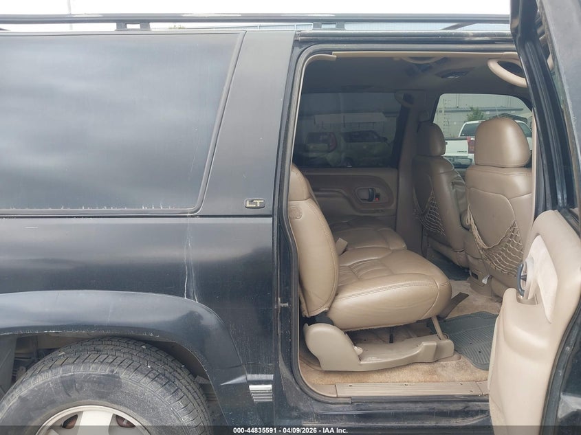 1999 Chevrolet Suburban 1500 Lt VIN: 3GNFK16R0XG228335 Lot: 44835591
