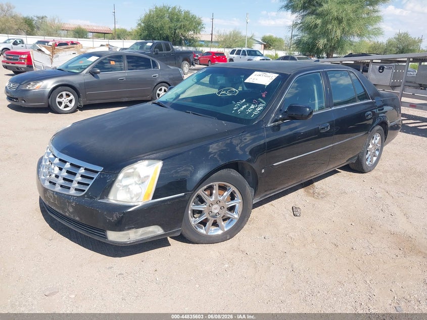 1G6KR5EY8AU114691 2010 Cadillac Dts Livery photo 1