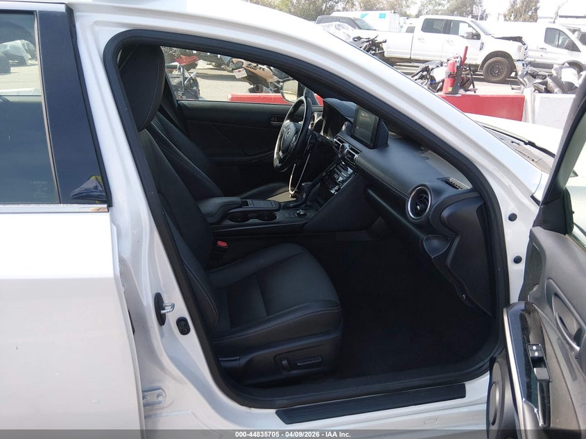 2021 Lexus Is 2.0 Is 300 white Lot 111044835705 Vin JTHAA1D29M5112306