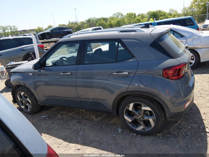 2022 Hyundai Venue Sel VIN: KMHRC8A39NU150657 Lot: 44835857