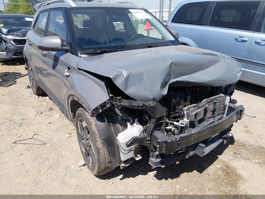 2022 Hyundai Venue Sel VIN: KMHRC8A39NU150657 Lot: 44835857