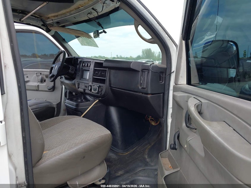 2010 Chevrolet Express 2500 Work Van