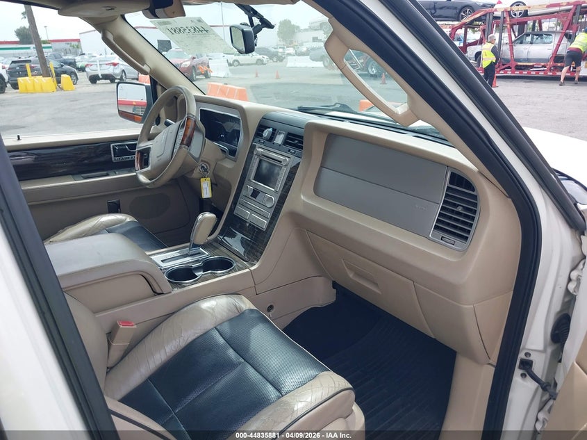 2008 Lincoln Navigator