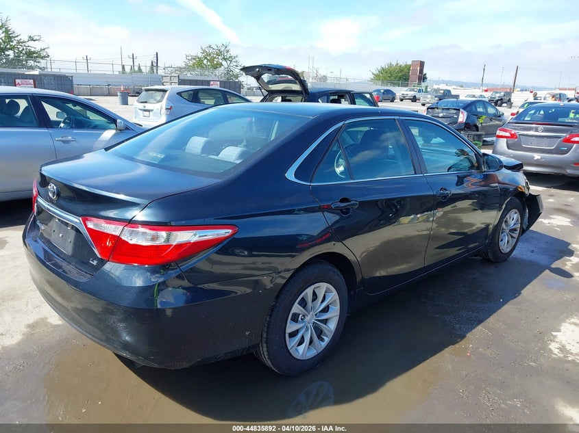 2015 Toyota Camry Le