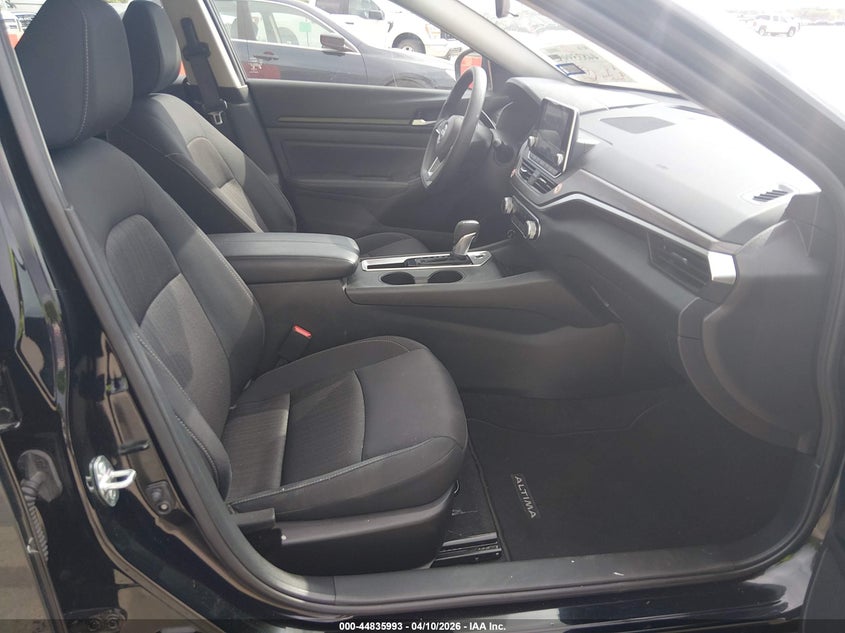 2025 Nissan Altima Sv Fwd