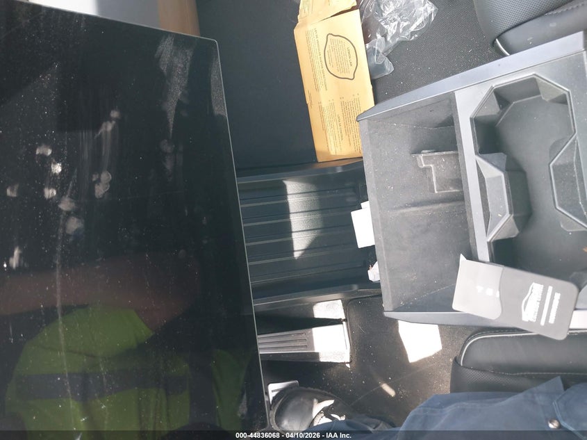 2025 Tesla Cybertruck All-Wheel Drive VIN: 7G2CEHEDXSA064778 Lot: 44836068