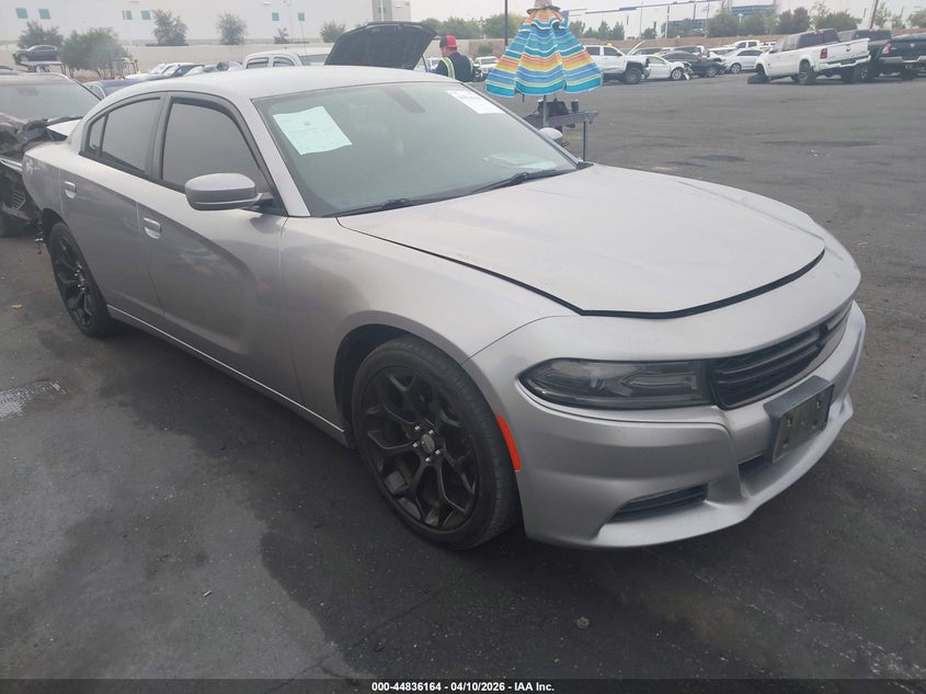 2016 Dodge Charger Sxt