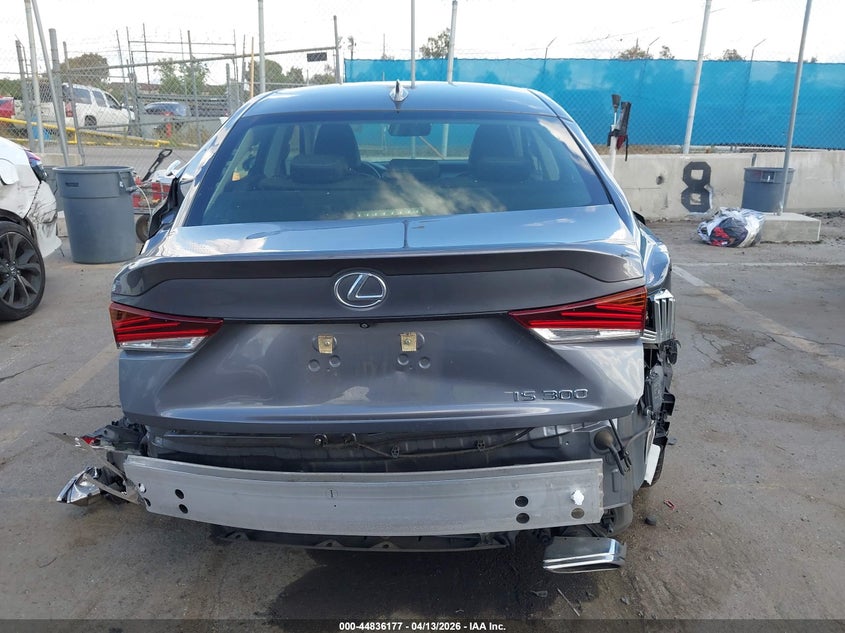 JTHBA1D2XJ5067134 2018 Lexus Is 2.0 Is 300 grey