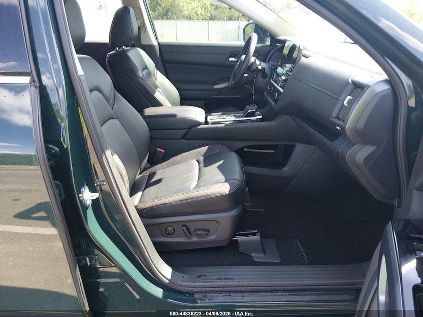 2025 Nissan Pathfinder 3.5 Sl Fwd green Lot 111044836223 Vin 5N1DR3CA3SC280491