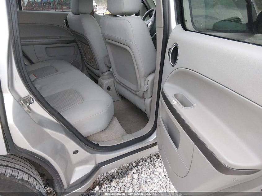 2007 Chevrolet Hhr Lt VIN: 3GNDA23D27S535706 Lot: 44836286
