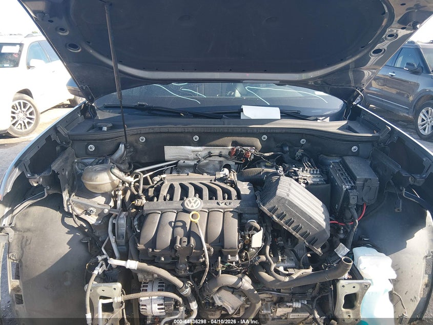 2020 Volkswagen Atlas Cross Sport 3.6L V6 Sel R-Line VIN: 1V2RE2CA5LC218221 Lot: 44836298