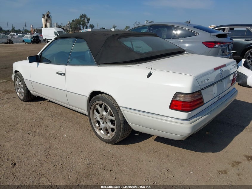 1995 Mercedes-Benz E 320