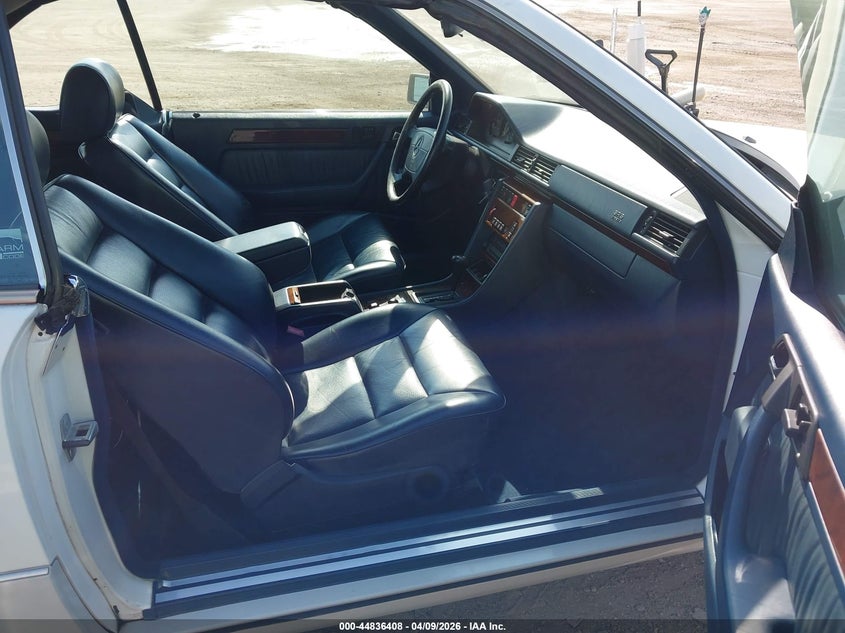 1995 Mercedes-Benz E 320