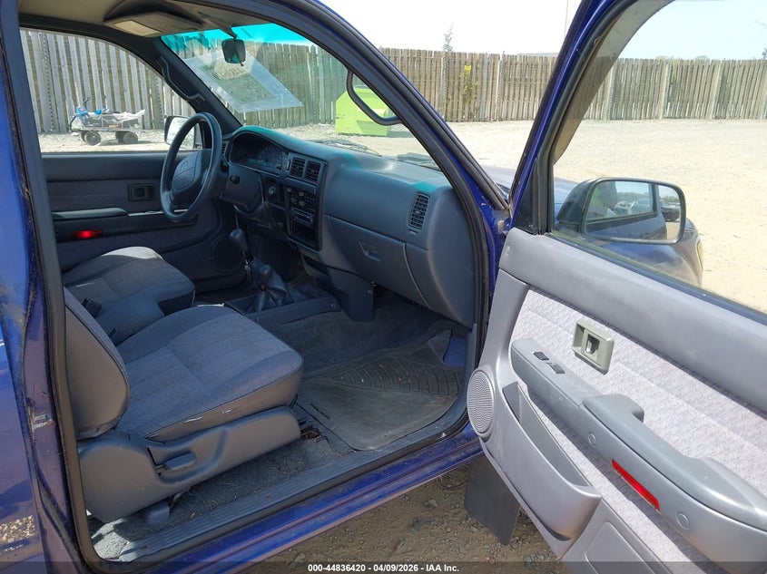 1997 Toyota Tacoma Base V6