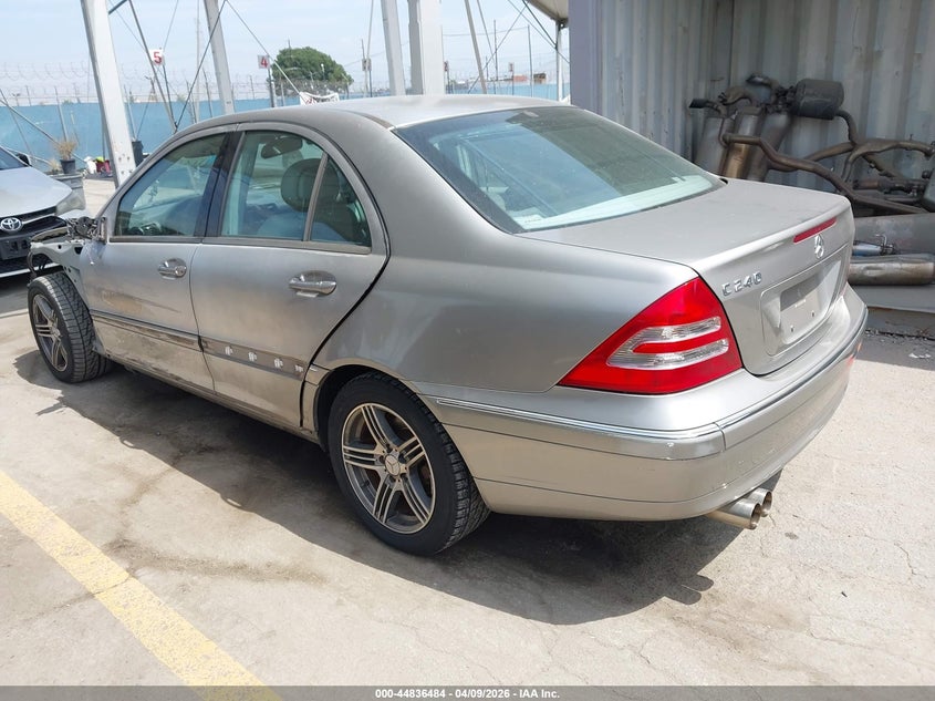 2004 Mercedes-Benz C 240