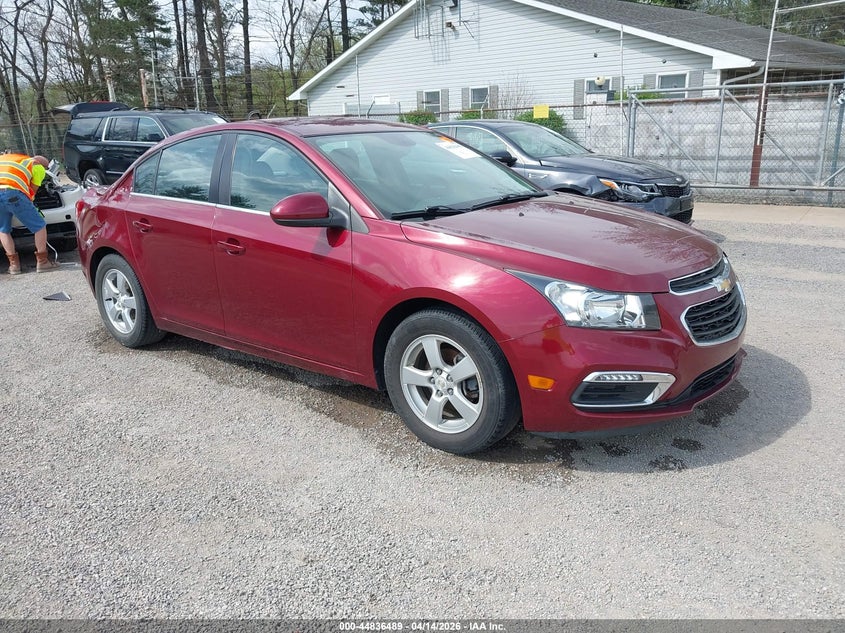 CHEVROLET CRUZE 2015 VIN 1G1PC5SB8F7213840