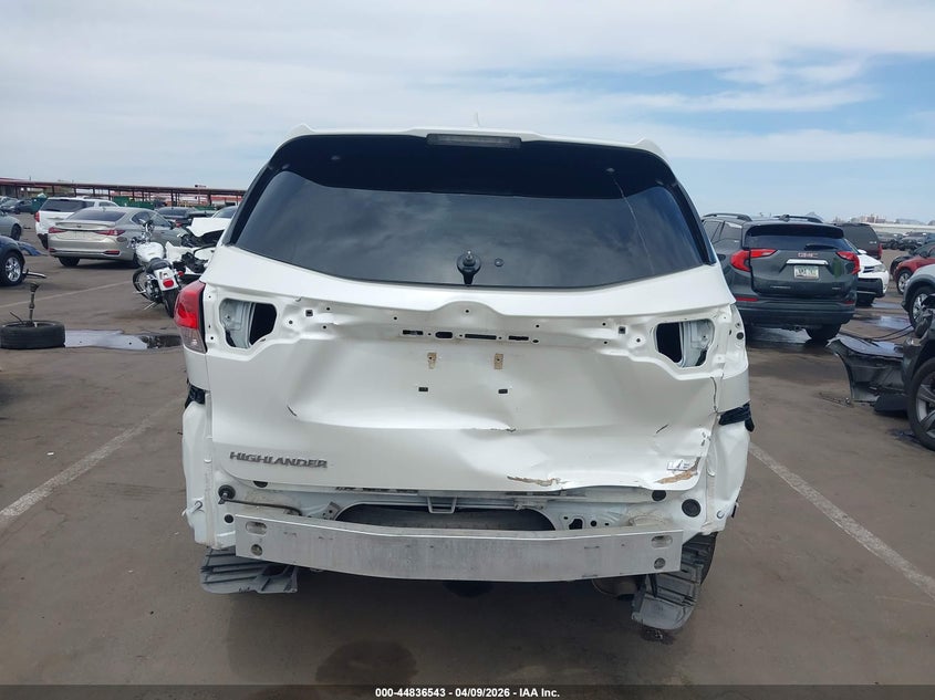 2017 Toyota Highlander 3.5 Le Plus white Lot 111044836543 Vin 5TDZZRFH3HS222166