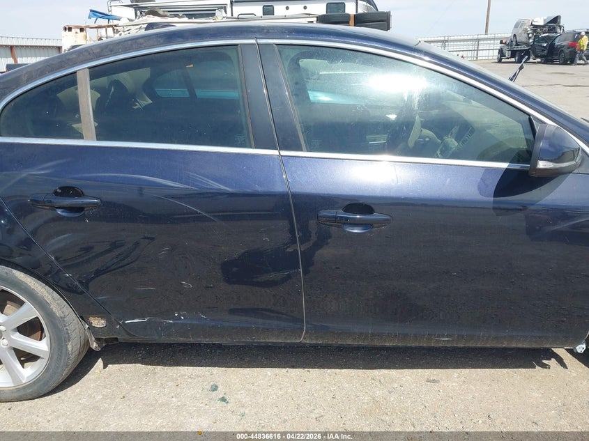 2016 Volvo S60 T5 Drive-E Premier VIN: YV126MFK7G2407992 Lot: 44836616