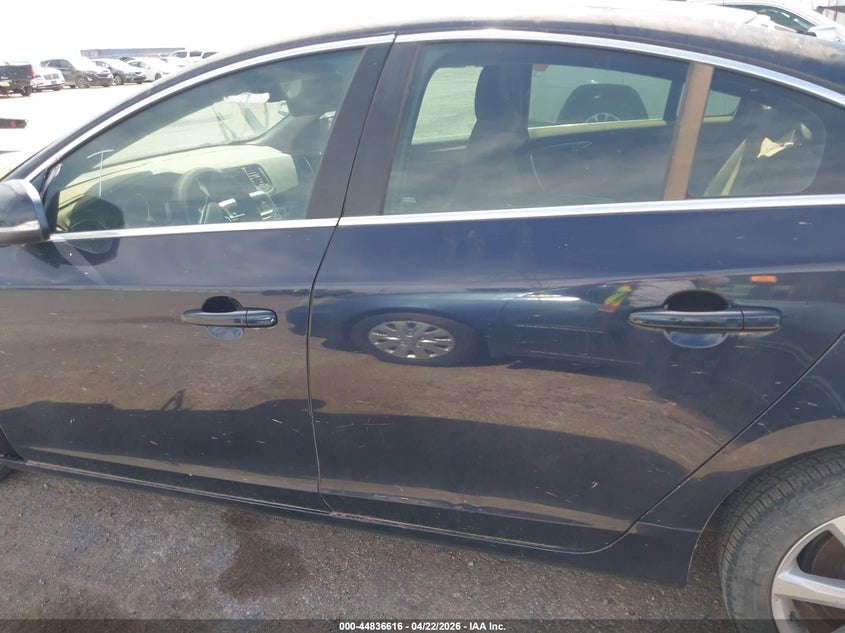 2016 Volvo S60 T5 Drive-E Premier VIN: YV126MFK7G2407992 Lot: 44836616