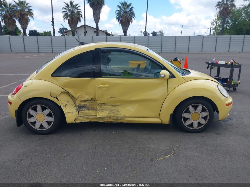 2009 Volkswagen New Beetle 2.5L VIN: 3VWPG31C59M500375 Lot: 44836761