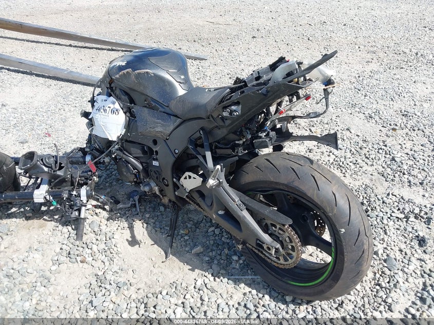 2021 KAWASAKI ZX1002 auction photo 3