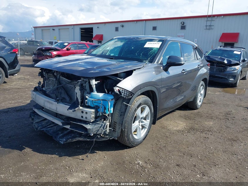 2022 Toyota Highlander Le VIN: 5TDBZRBH0NS163175 Lot: 44836824