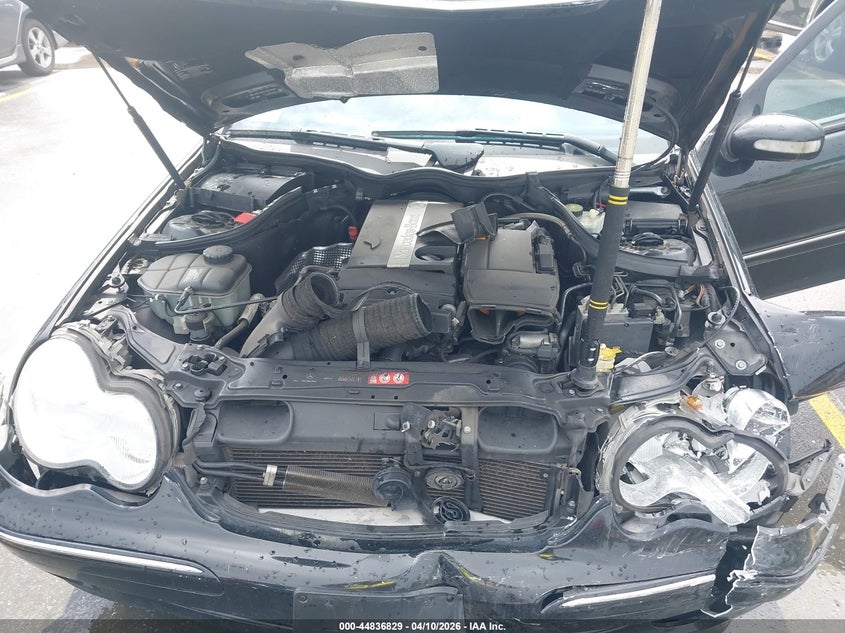 2004 Mercedes-Benz C 230 Kompressor Sport/Sport VIN: WDBRF40J54F544663 Lot: 44836829