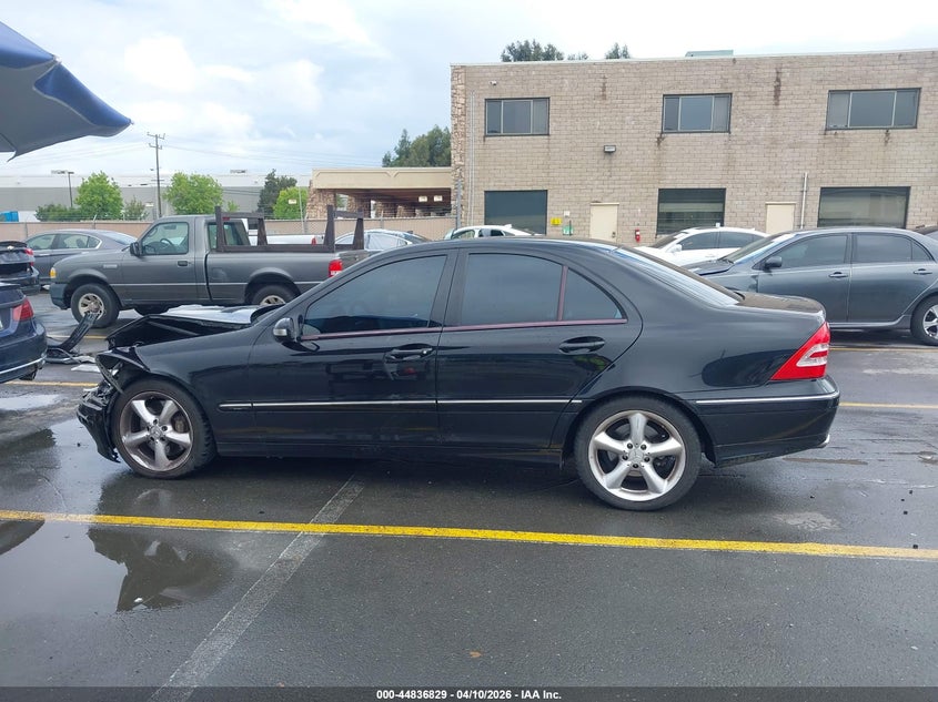 2004 Mercedes-Benz C 230 Kompressor Sport/Sport VIN: WDBRF40J54F544663 Lot: 44836829