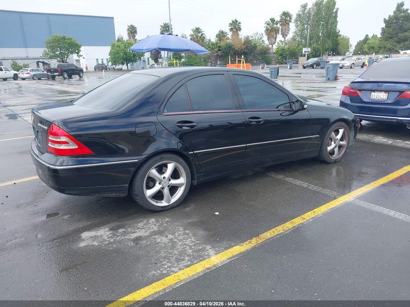 2004 Mercedes-Benz C 230 Kompressor Sport/Sport VIN: WDBRF40J54F544663 Lot: 44836829