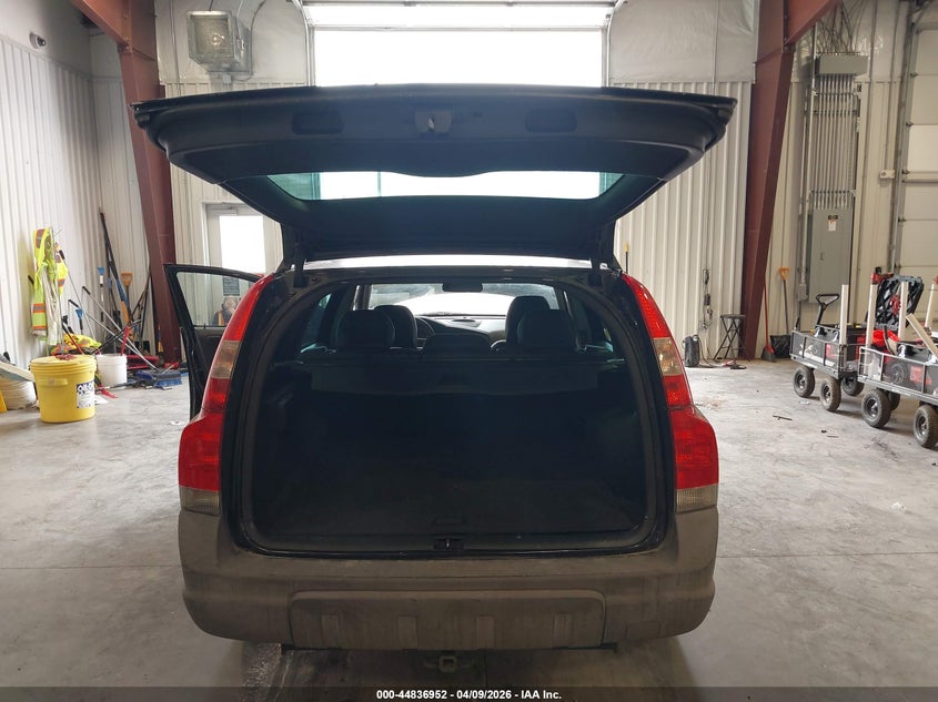 2004 Volvo Xc70 2.5T VIN: YV1SZ59H441156895 Lot: 44836952