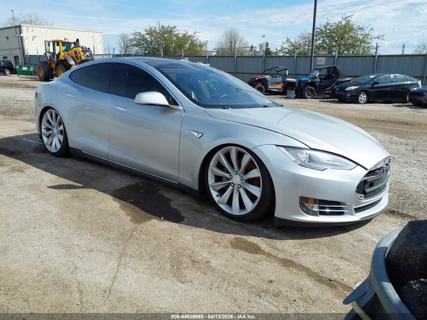 2013 Tesla Model S Performance