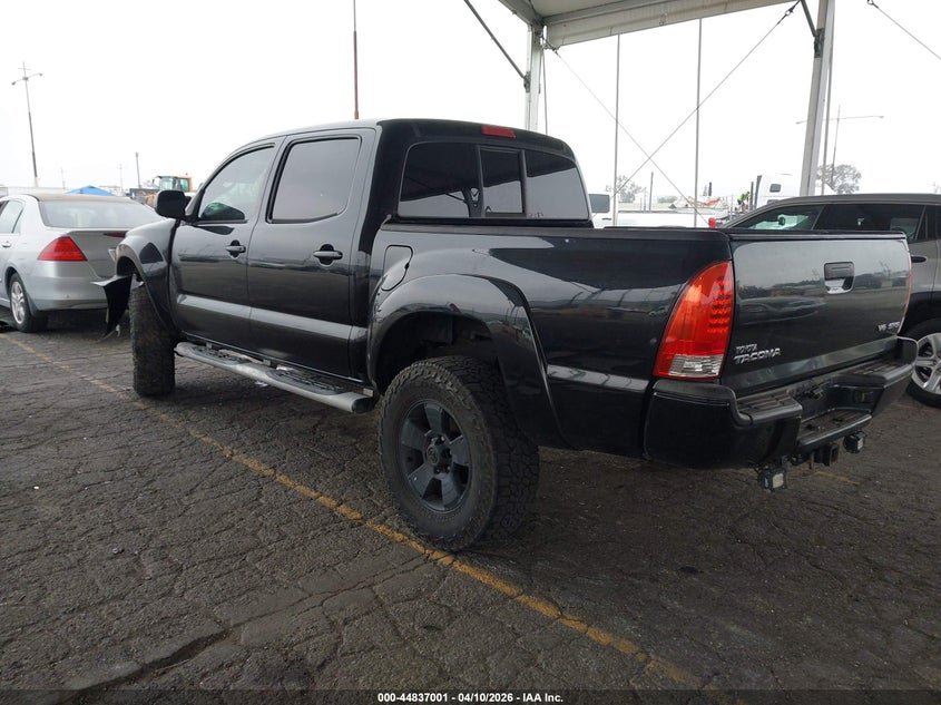 2005 Toyota Tacoma Base V6