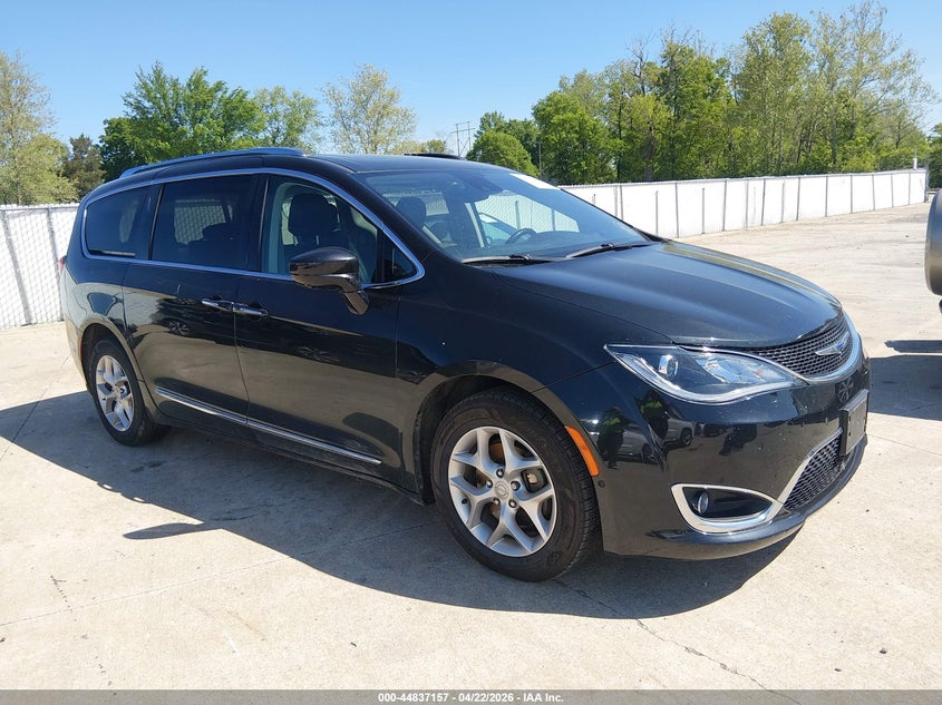 2019 Chrysler Pacifica Touring L Plus