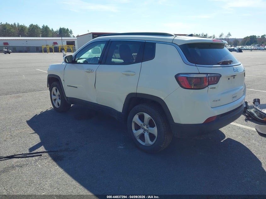2018 Jeep Compass 2.4 Latitude 4X4 white Lot 111044837294 Vin 3C4NJDBB7JT393010