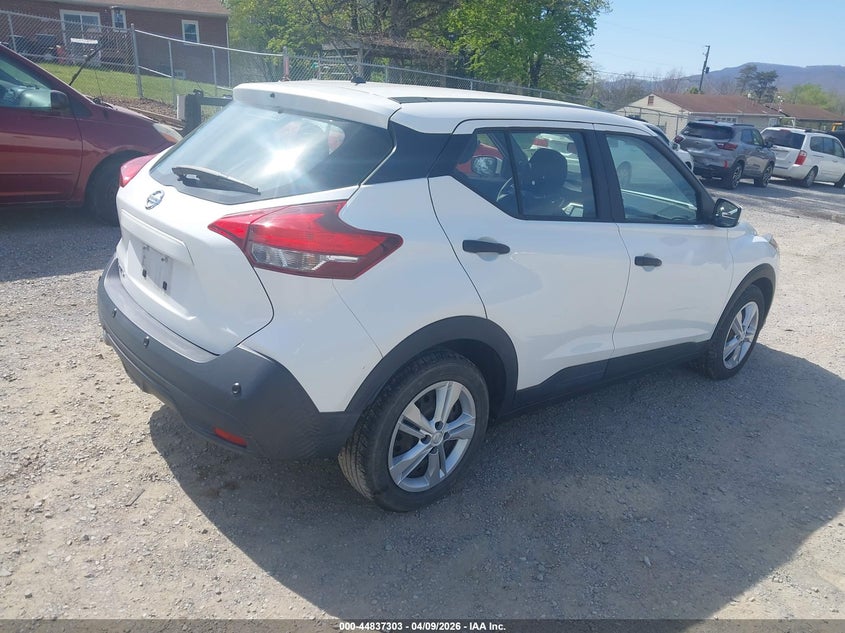 2020 Nissan Kicks S Xtronic Cvt