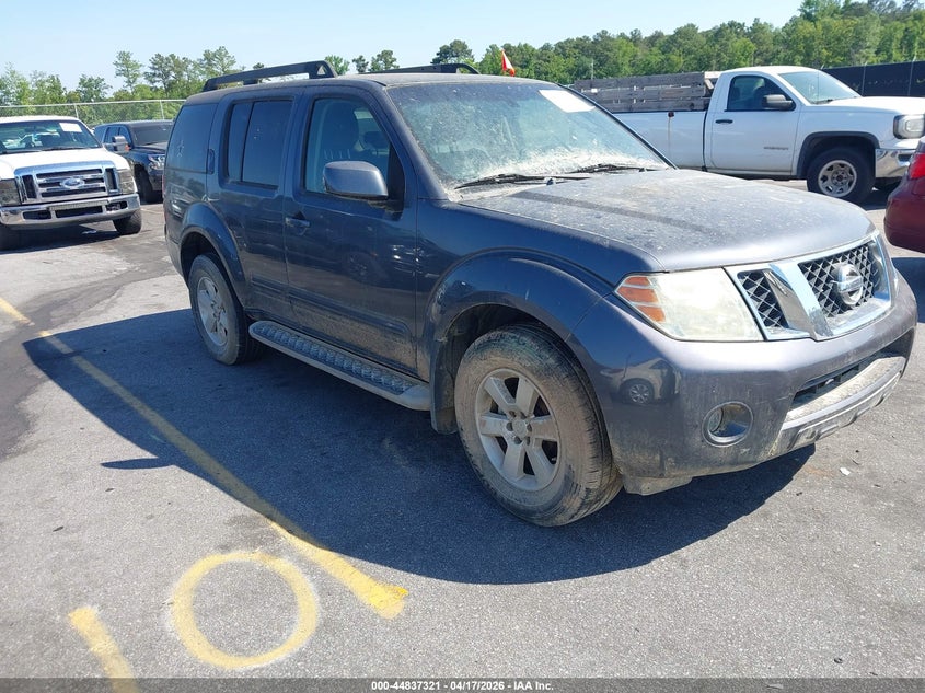 2010 Nissan Pathfinder Se