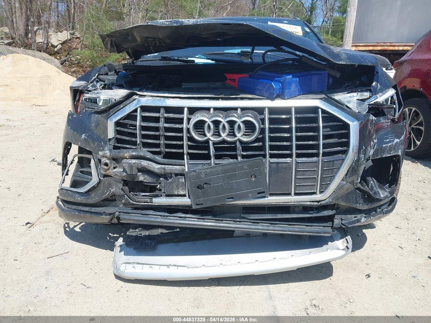2021 Audi Q3 Premium 40 Tfsi Quattro Tiptronic VIN: WA1AUCF36M1098117 Lot: 44837328