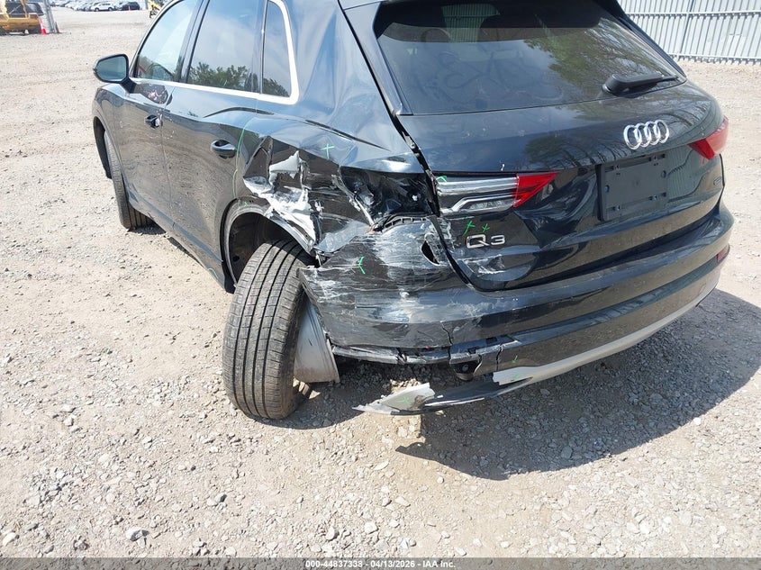 2021 Audi Q3 Premium 40 Tfsi Quattro Tiptronic VIN: WA1AUCF3XM1096998 Lot: 44837338