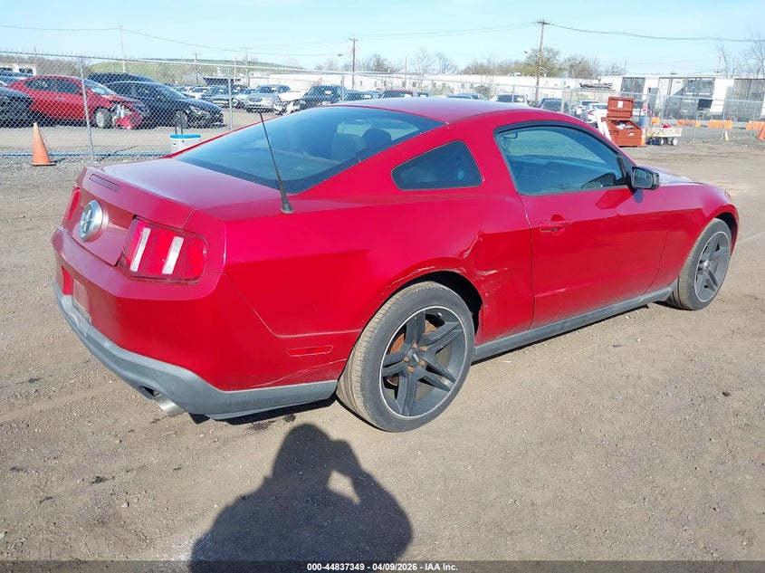 2011 Ford Mustang V6