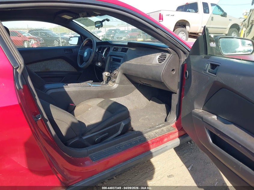 2011 Ford Mustang V6