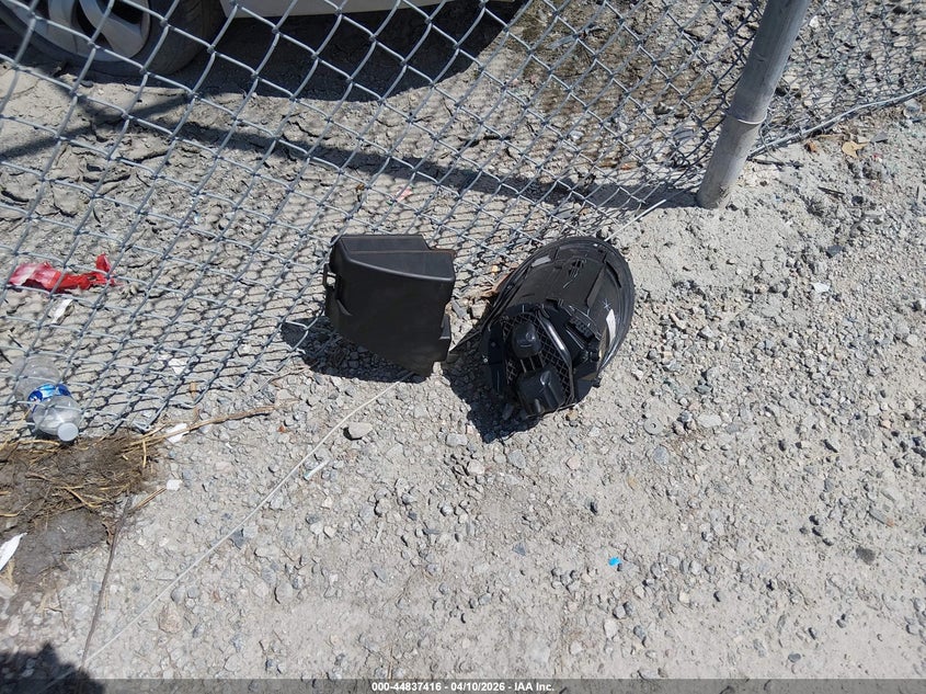 2009 Volkswagen New Beetle 2.5L VIN: 3VWRF31Y39M408978 Lot: 44837416