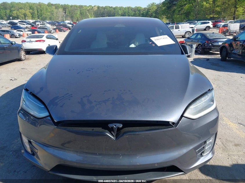 2018 Tesla Model X 100D/75D/P100D VIN: 5YJXCAE41JF126104 Lot: 44837431