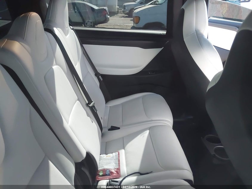 2018 Tesla Model X 100D/75D/P100D VIN: 5YJXCAE41JF126104 Lot: 44837431