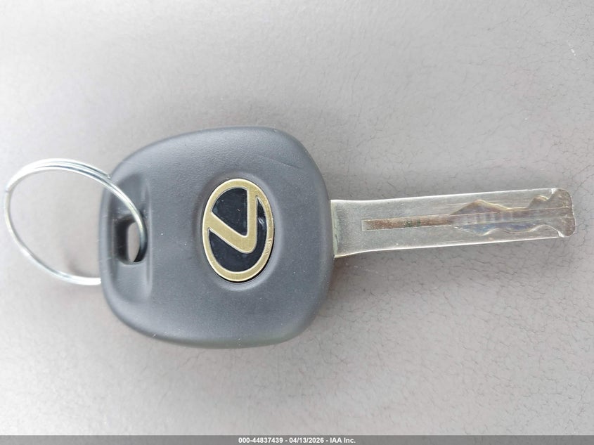 2003 Lexus Es 300 VIN: JTHBF30G830129015 Lot: 44837439