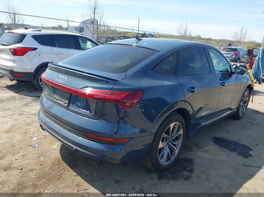 Vin: wa11aage3mb005447, lot: 45334792, audi e-tron sportback premium quattro 20214