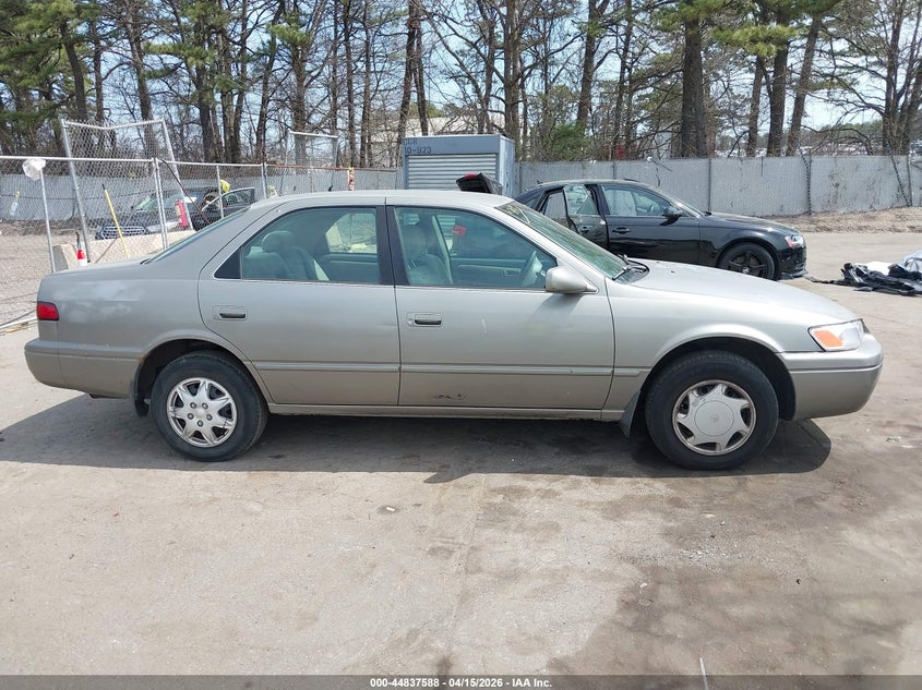 1999 Toyota Camry Ce VIN: 4T1BG22K8XU477353 Lot: 44837588