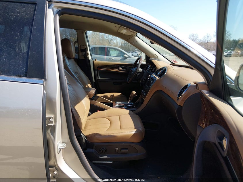 2015 Buick Enclave 3.6 Leather gold Lot 111044837622 Vin 5GAKVBKD6FJ141441
