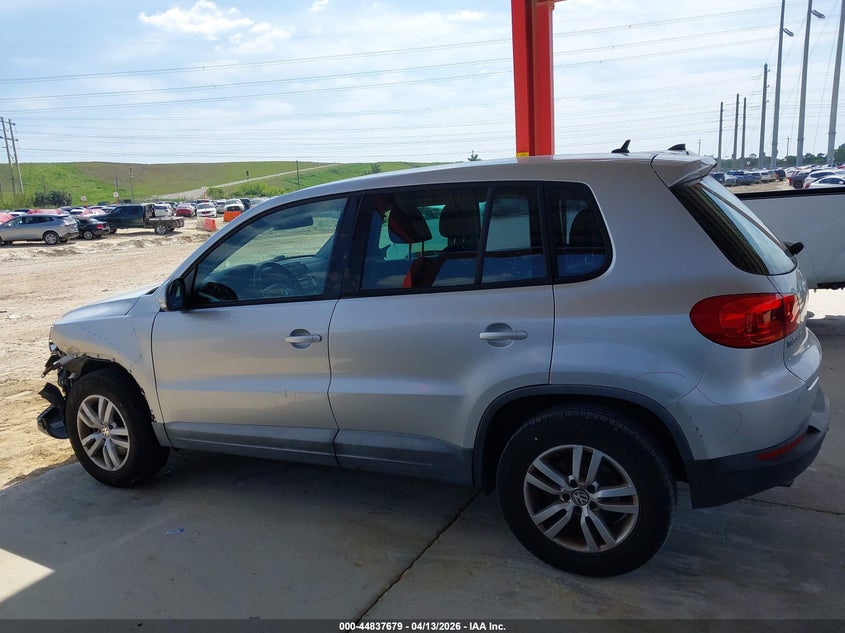 2013 Volkswagen Tiguan S VIN: WVGAV3AX0DW567066 Lot: 44837679