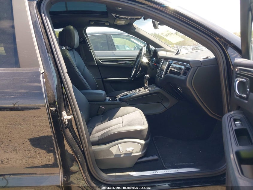 2015 Porsche Macan S