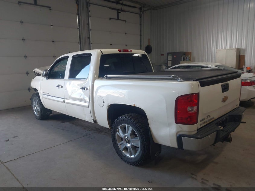 2012 Chevrolet Silverado 5.3 1500 Ltz cream Lot 111044837725 Vin 3GCPKTE72CG107602